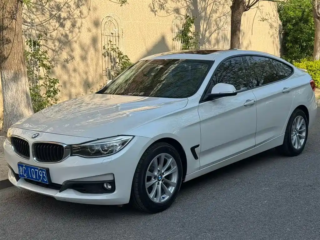 BMW 3 Series GT 2014 320i Leading Edition