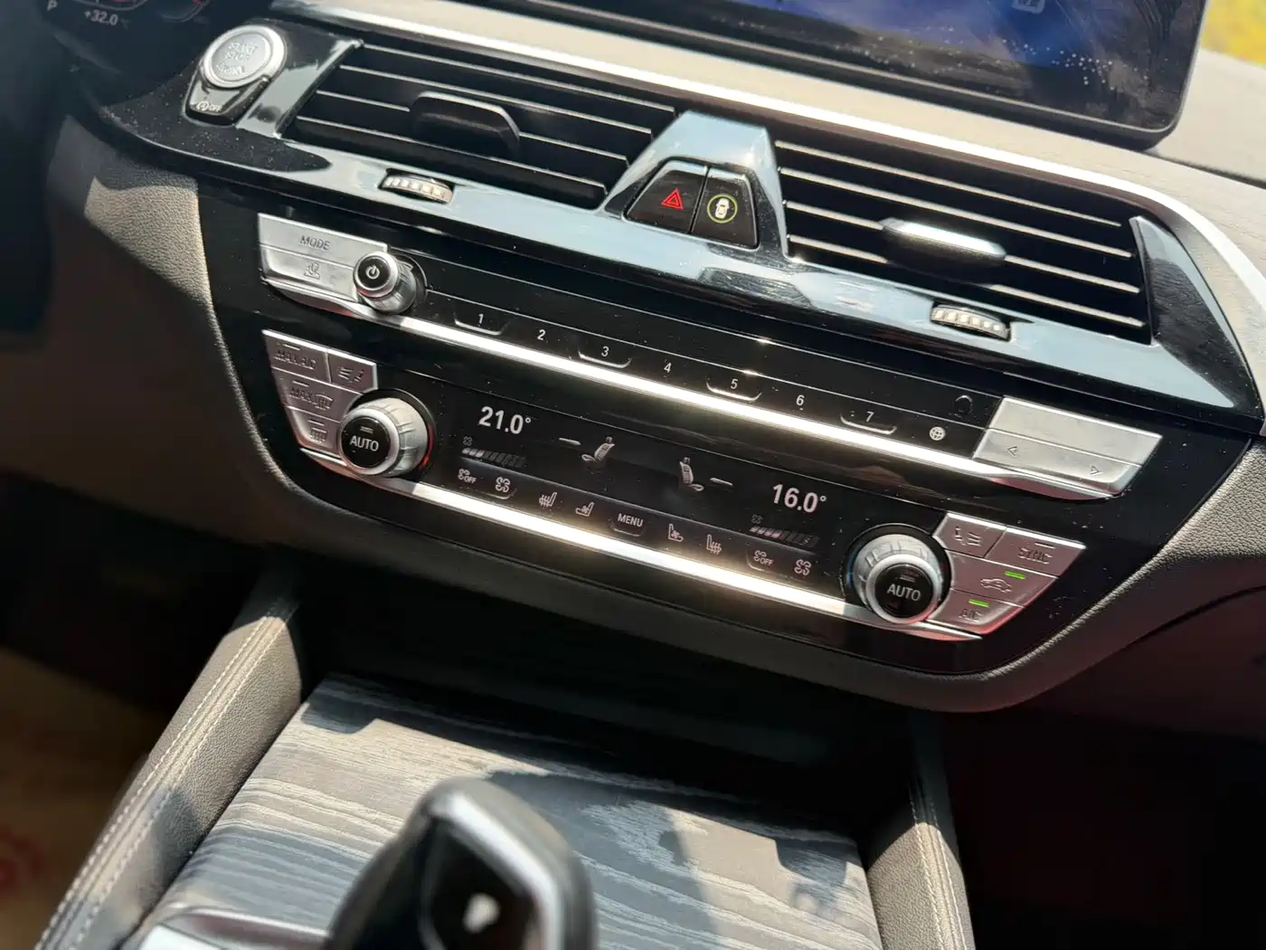 BMW 5 Series 2021 530Li Premium M Sport Package фото 9
