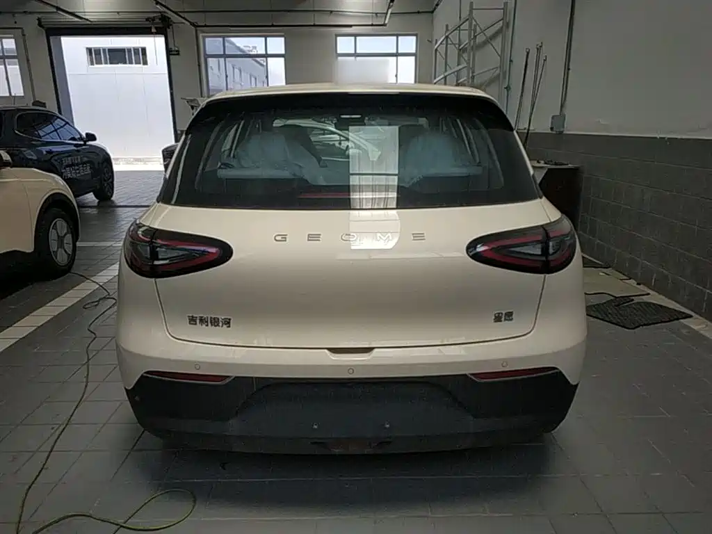 Geely Galaxy Starry Wish 2026 Edition 310km Youth Version фото 6