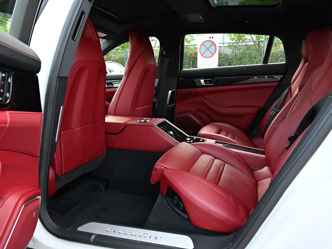 Porsche Panamera 2021 Panamera Executive Long Wheelbase 2.9T фото 4