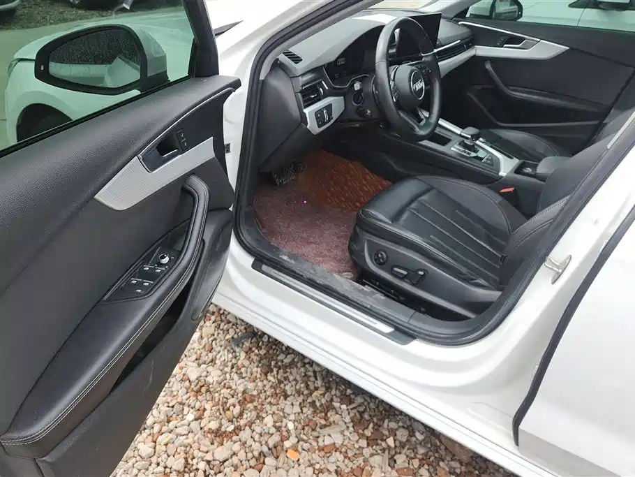 Audi A4L 2020 40 TFSI Fashion Dynamic Edition фото 9