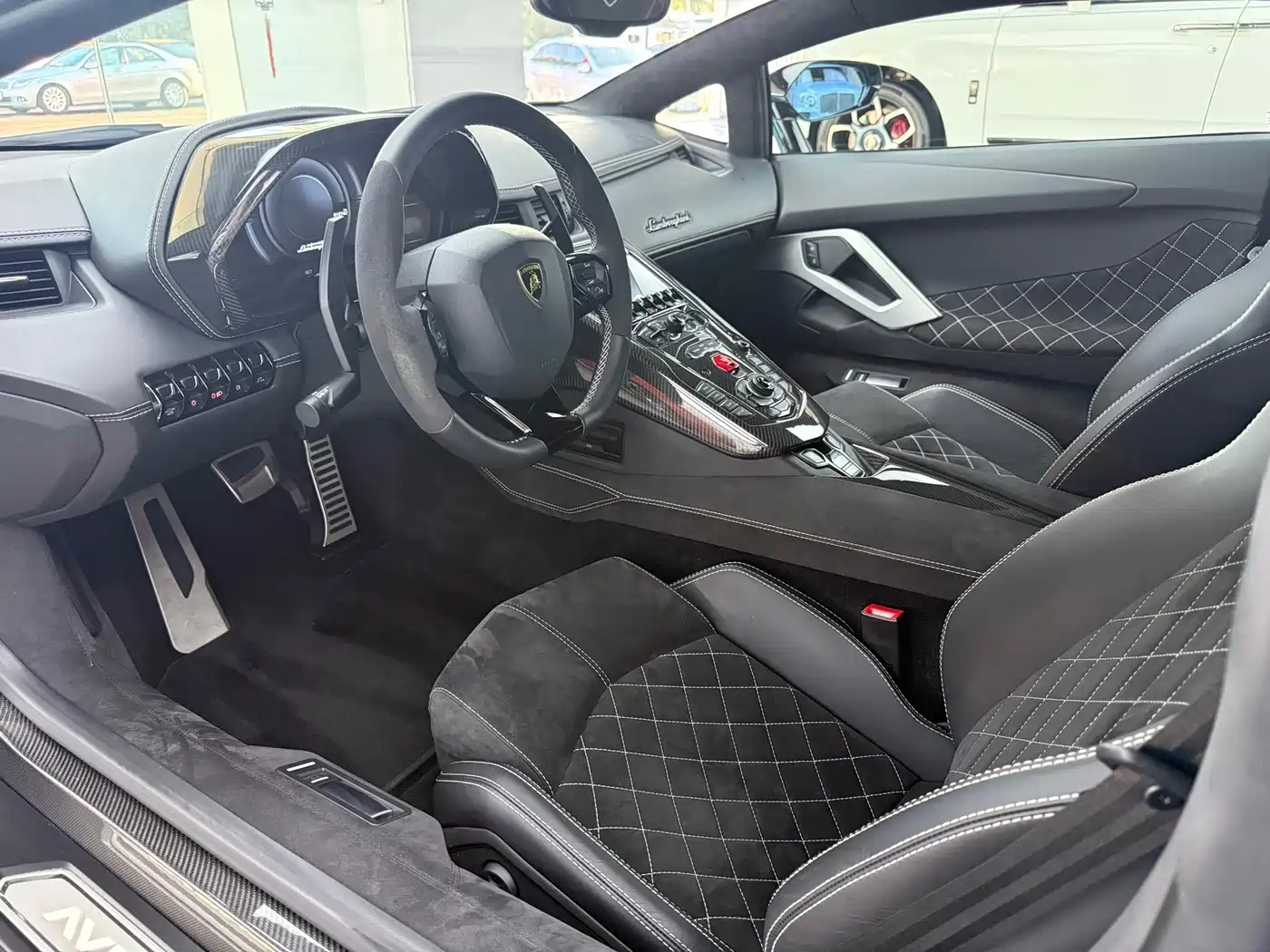 صورة 8 - Lamborghini Aventador