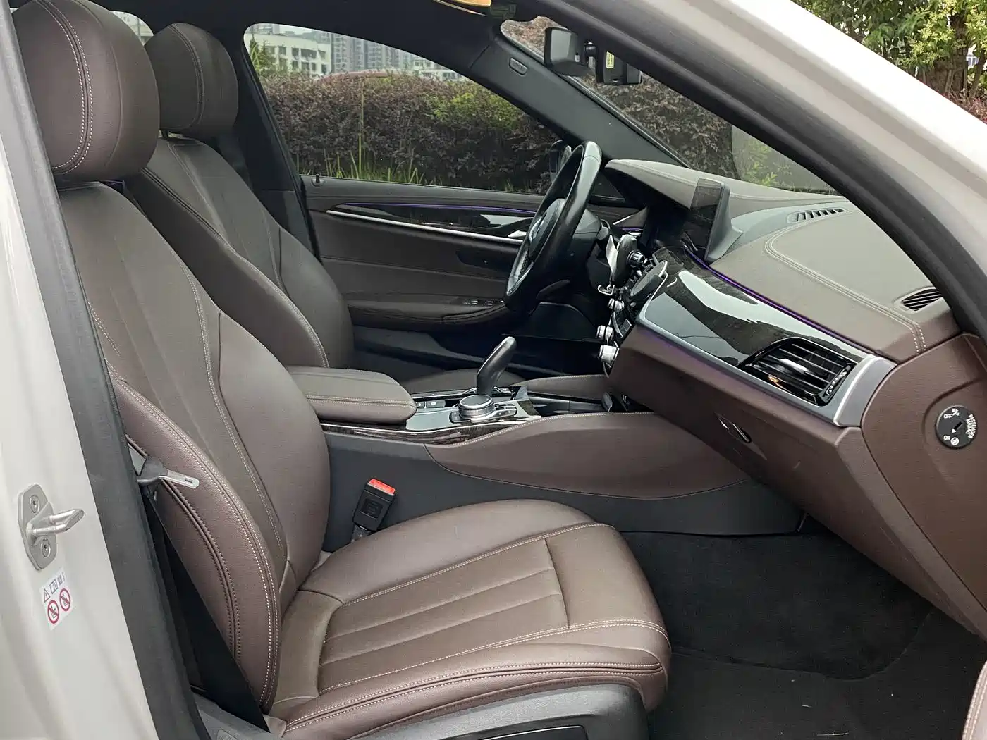 BMW 5 Series 2020 525Li M Sport Package фото 8