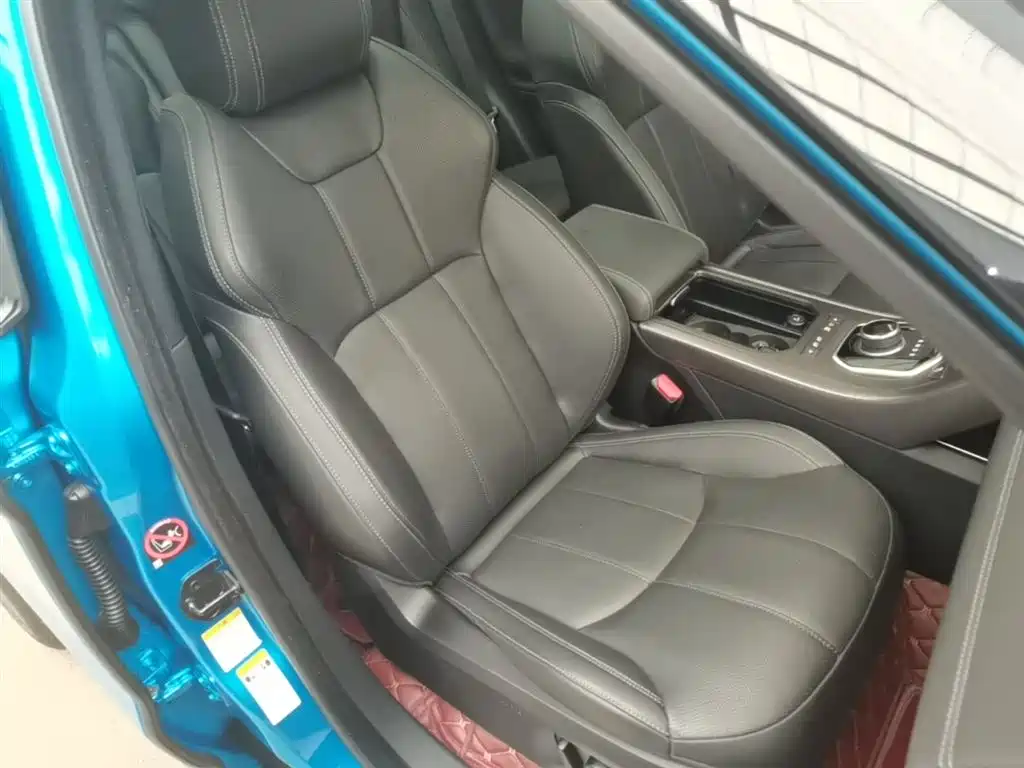 Land Rover Range Rover Evoque 2018 240PS Moraine Lake Blue Limited Edition фото 25