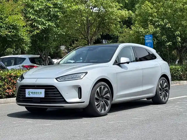 AITO Wenjie AITO M5