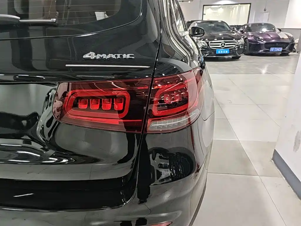 Mercedes-Benz GLC 2022 Facelift II GLC 260 L 4MATIC Luxury фото 24