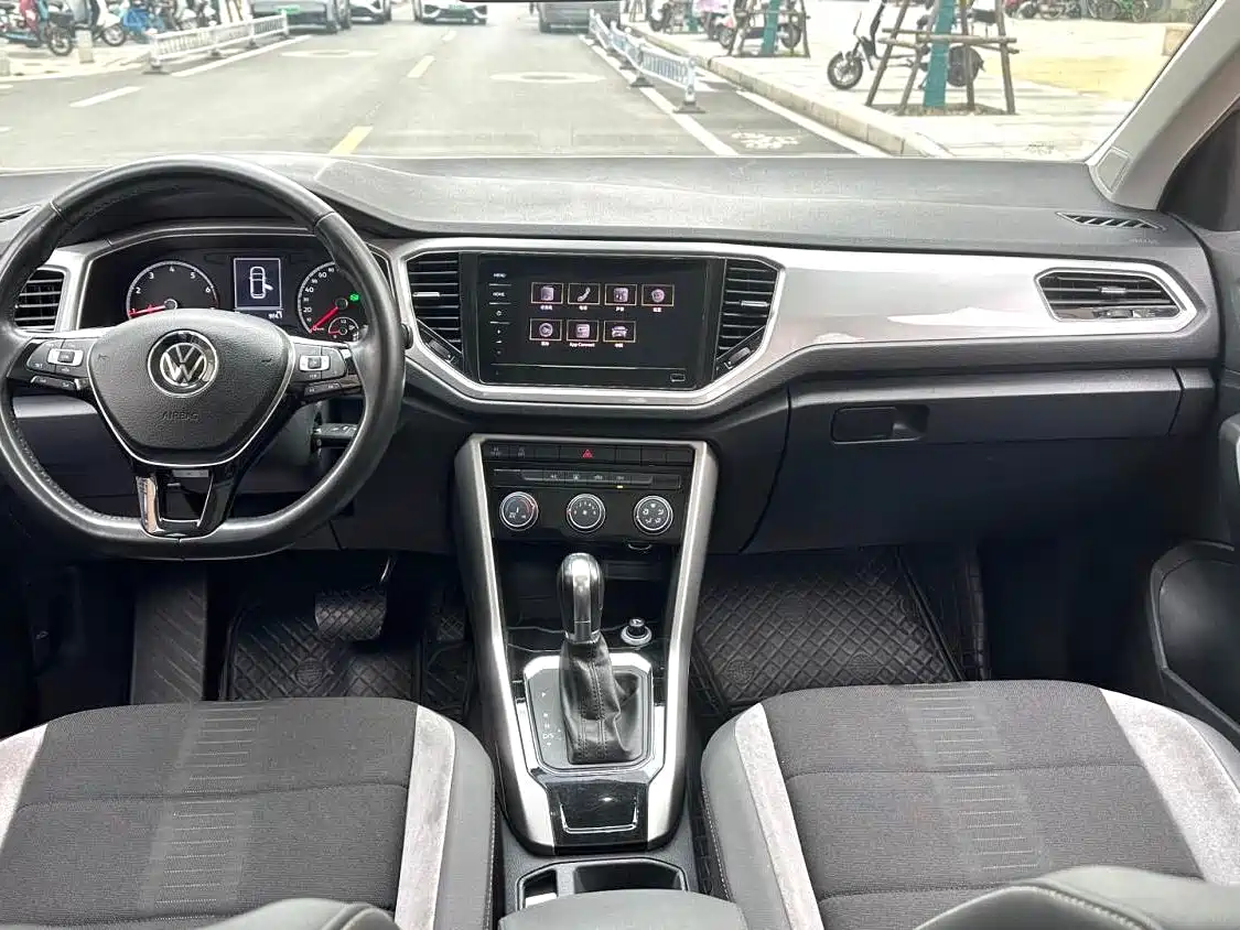 Volkswagen T-ROC 2020 280TSI DSG 2WD Luxury фото 5