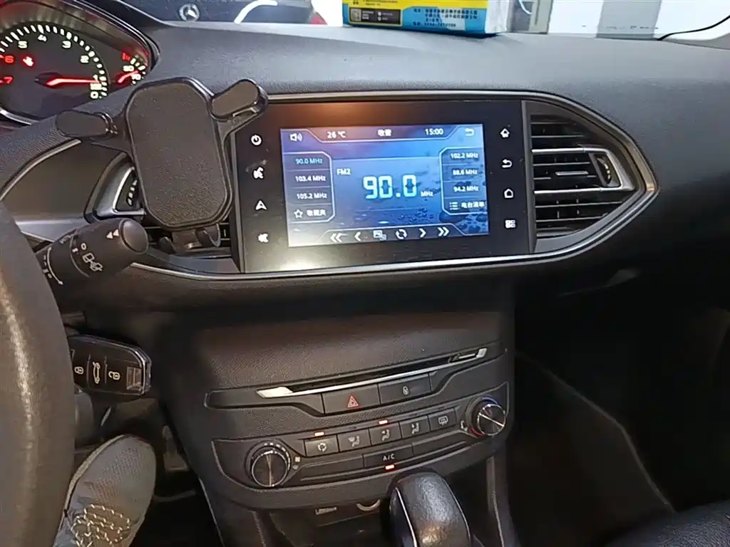 Peugeot 308S 2015 1.2T Auto Elegance Edition фото 13