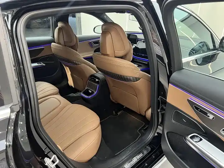 Mercedes-Benz E-Class New Energy 2024 E 350 e L Plug-in Hybrid Sedan фото 10