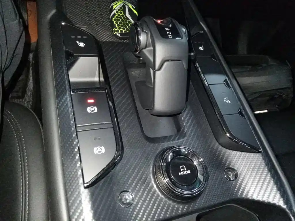 Haval Meng Long NEV 2023 Hi4 102 Explorer Edition фото 14