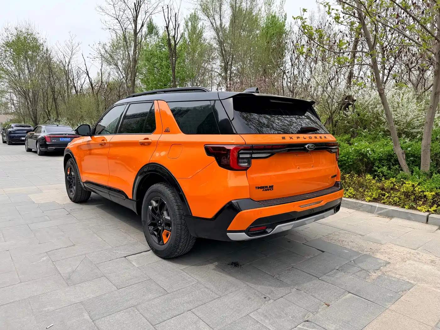 Ford Explorer 2024 2.3T EcoBoost Kunlun Summit Edition 7-Seater фото 9