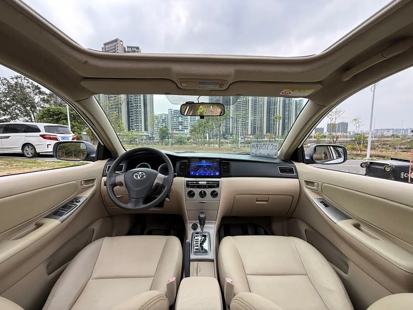 Toyota Corolla 2013 1.6L Automatic Luxury фото 14