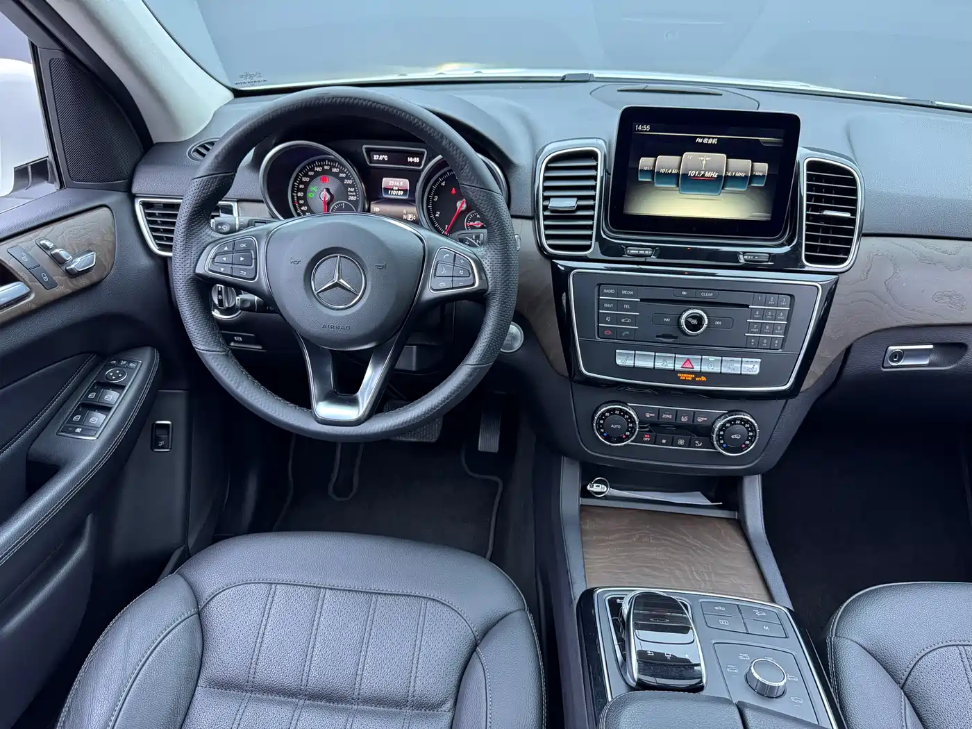 Mercedes-Benz GLE 2016 2016 GLE 400 4MATIC