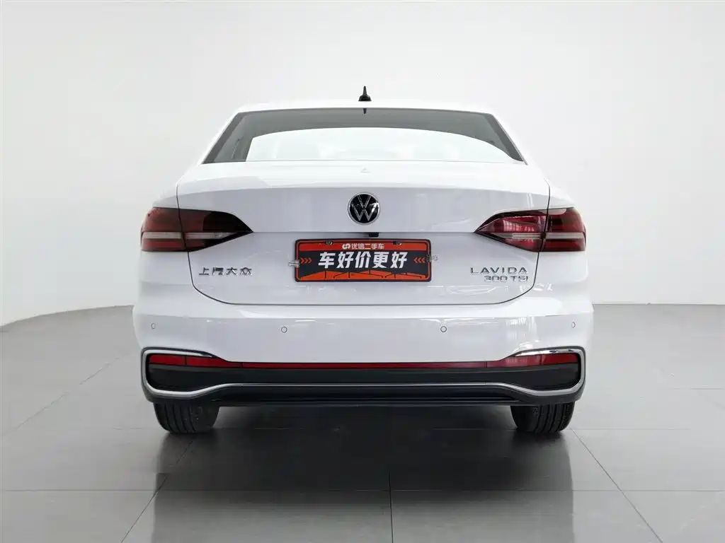 Volkswagen Lavida 2023 300TSI DSG Comfort Edition фото 4