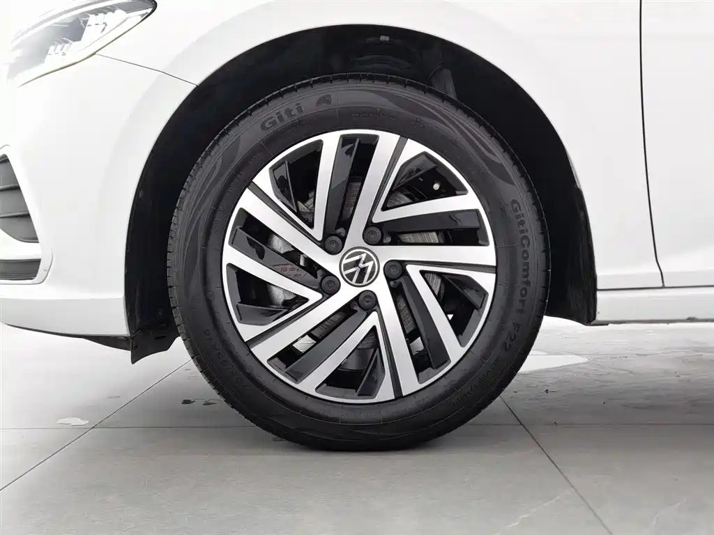 Volkswagen Lavida 2023 300TSI DSG Comfort Edition фото 17