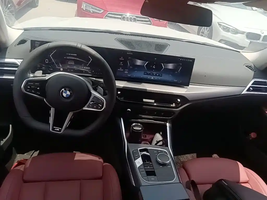 BMW 3 Series 2025 325i M Sport Package фото 10