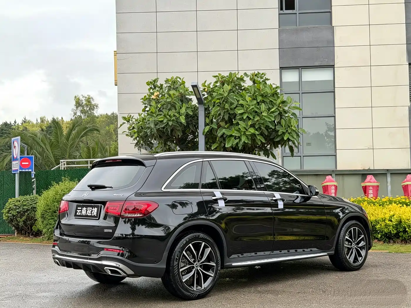 Mercedes-Benz GLC 2020 Facelift GLC 300 L 4MATIC Dynamic фото 7