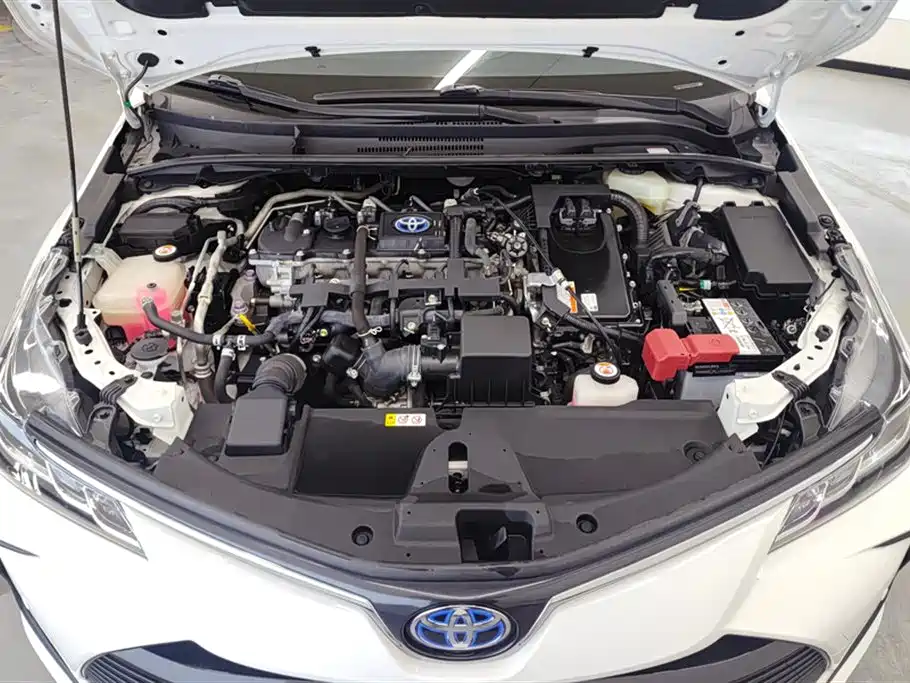 Toyota Corolla 2021 Hybrid 1.8L E-CVT Elite Edition фото 10
