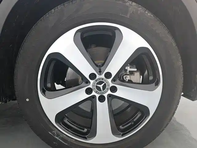 Mercedes-Benz GLC 2018 GLC 260 4MATIC Luxury фото 17