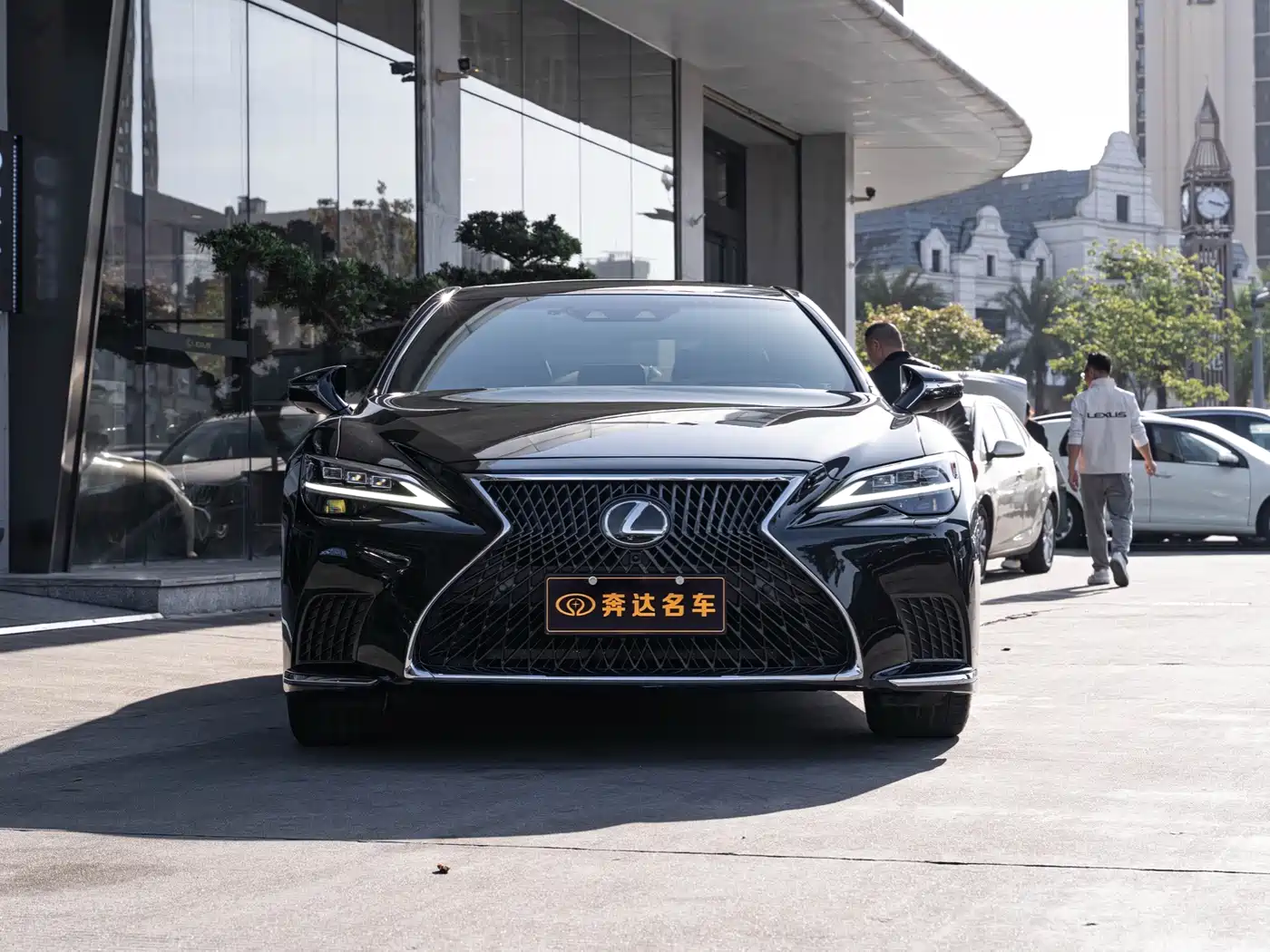 2023 Lexus LS