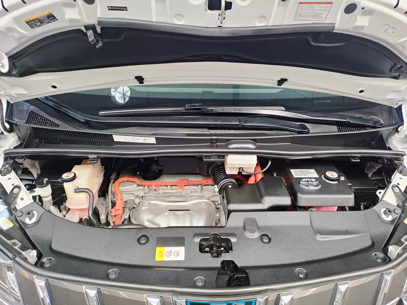 Toyota Alphard 2020 Hybrid 2.5L Luxury Edition фото 17