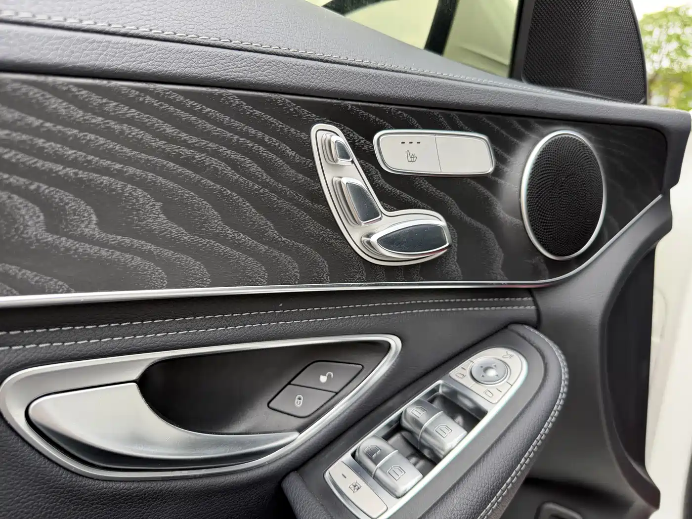 Mercedes-Benz C-Class 2016 C 200 L Sport фото 38
