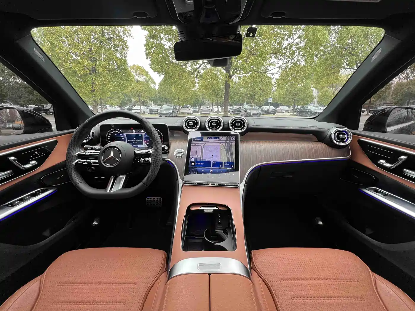 Mercedes-Benz GLC 2024 GLC 300 L 4MATIC Luxury 5-seater фото 14