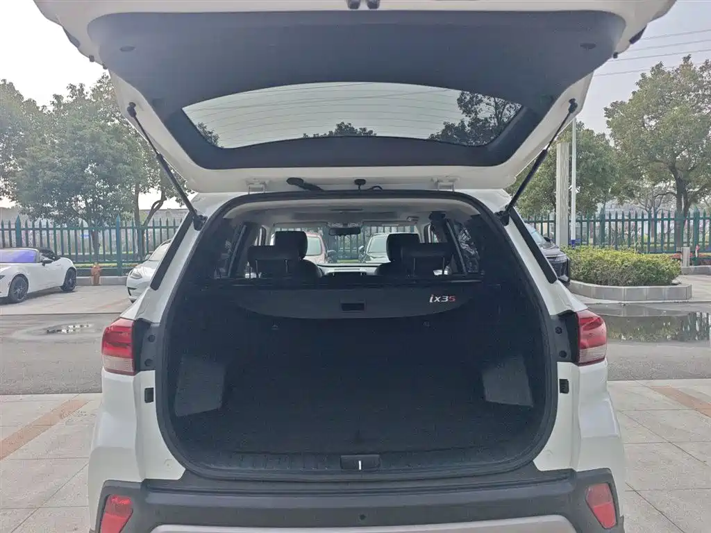 Hyundai Beijing Hyundai ix35 2019 2.0L Automatic 2WD Zhiyong·Enjoy China V фото 15