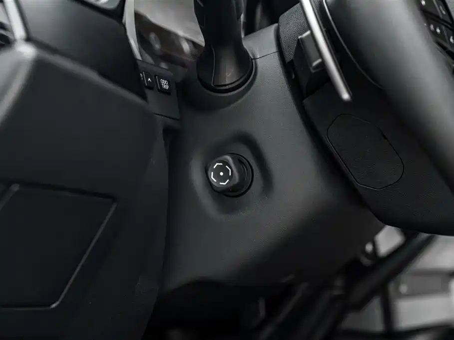 Lexus ES 2022 200 Excellence Edition фото 13