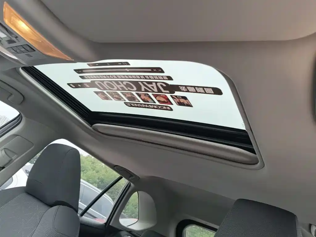 Toyota RAV4 Rongfang 2021 2.0L CVT 2WD Trend фото 18