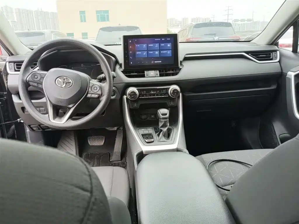 Toyota RAV4 Rongfang 2021 2.0L CVT 2WD Trend фото 10