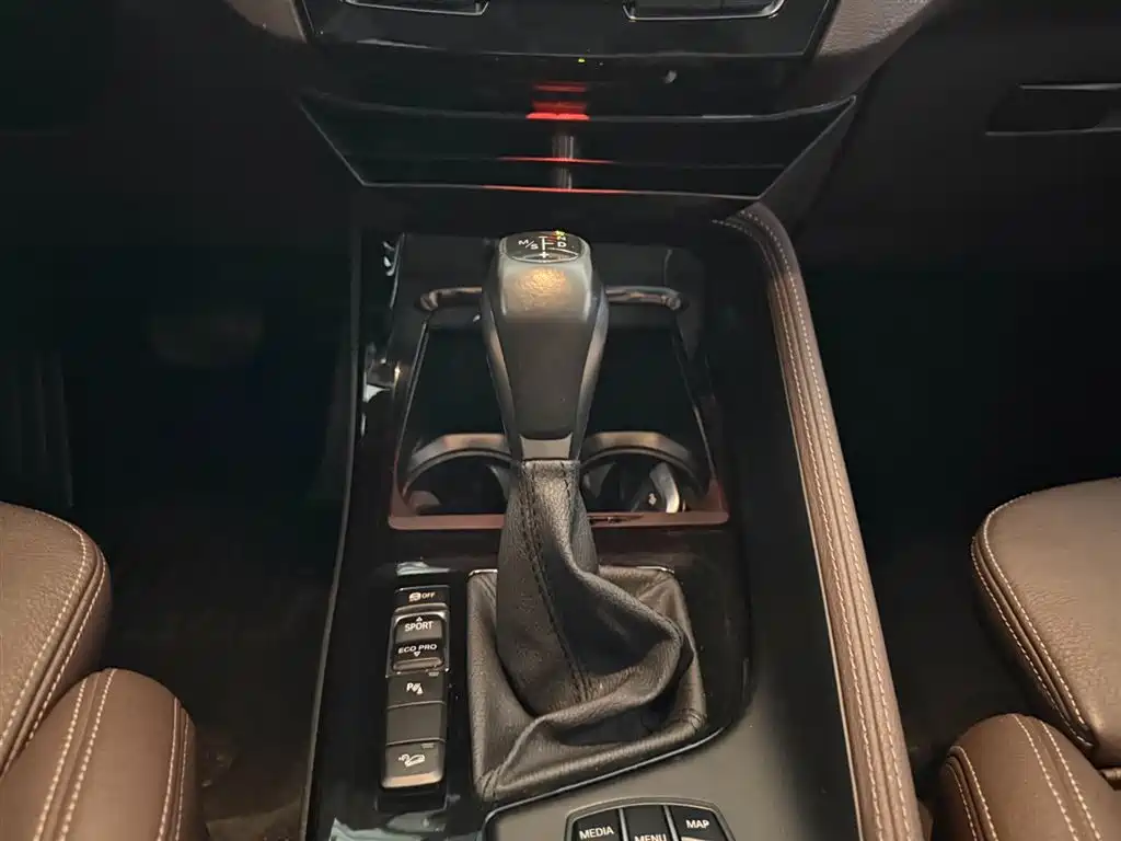 BMW X1 2018 xDrive20Li Luxury Model фото 11