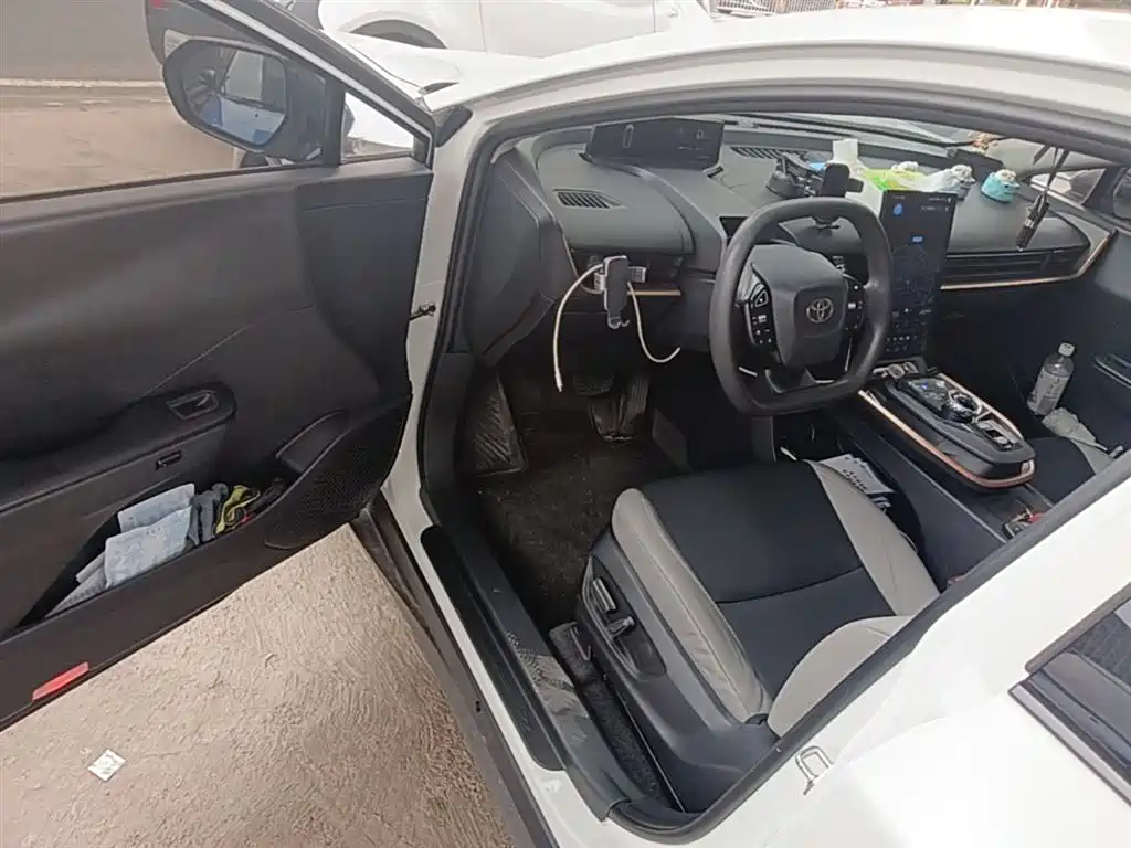Toyota bZ3 2023 517km Elite PRO фото 16