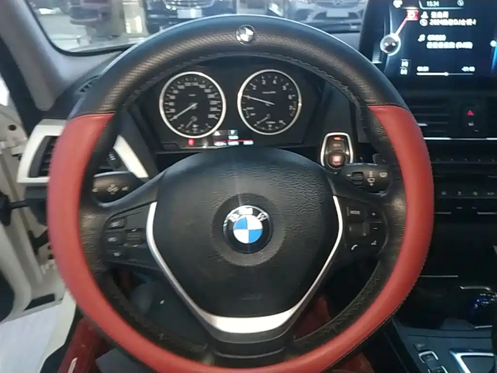 BMW 1 Series (Import) 2016 118i Leading фото 11