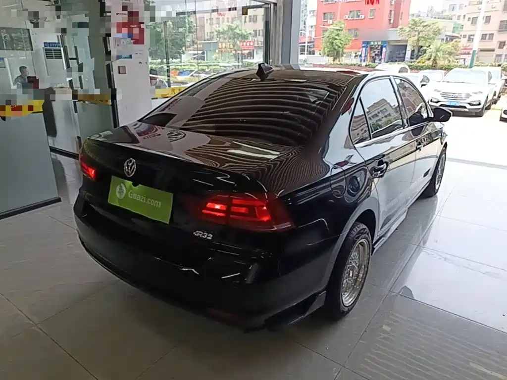 Volkswagen Santana 2016 1.6L Automatic Comfort Edition фото 7