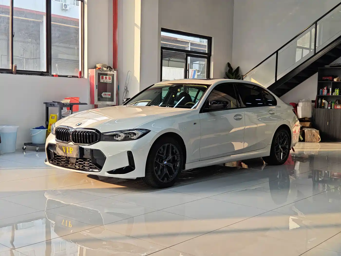BMW 3 Series 2025 330Li M Sport Night Edition