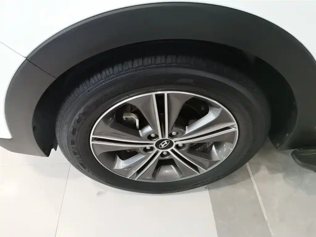 Hyundai Beijing Hyundai ix25 2015 1.6L Automatic 2WD Smart GLS фото 23
