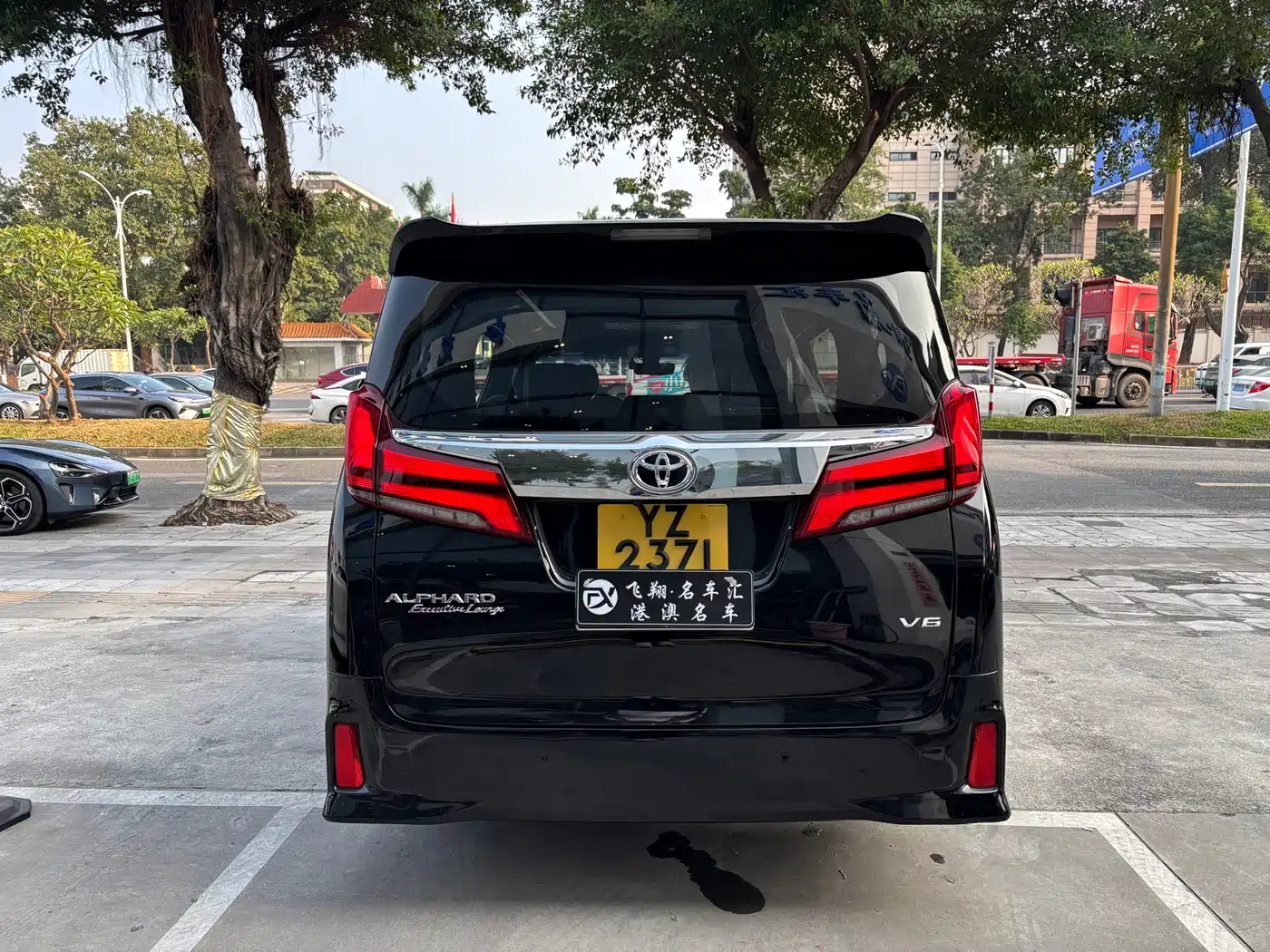 Toyota Alphard 2018 Facelift 3.5L Luxury Edition фото 5
