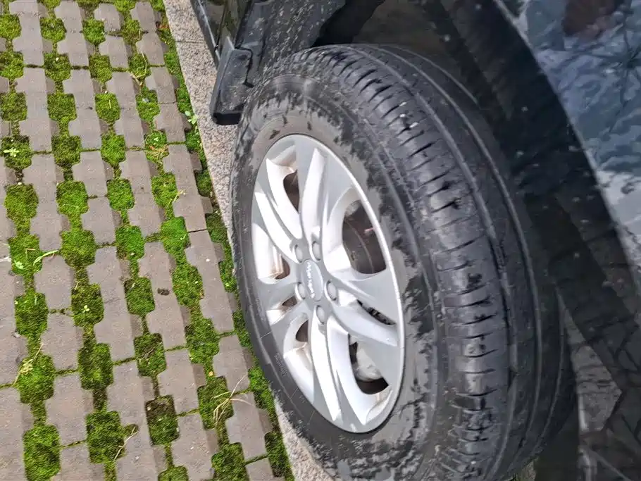 Haval M6 2023 PLUS 1.5T DCT Elite Smart Connect фото 6