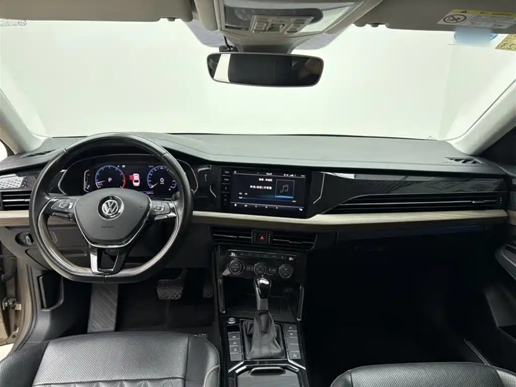 Volkswagen Passat 2019 330TSI Noble Edition China VI фото 15
