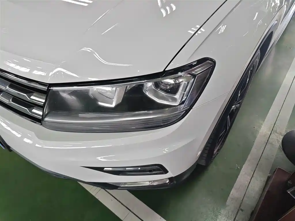 Volkswagen Tiguan L 2020 330TSI Auto 2WD Smart Luxury China VI фото 24