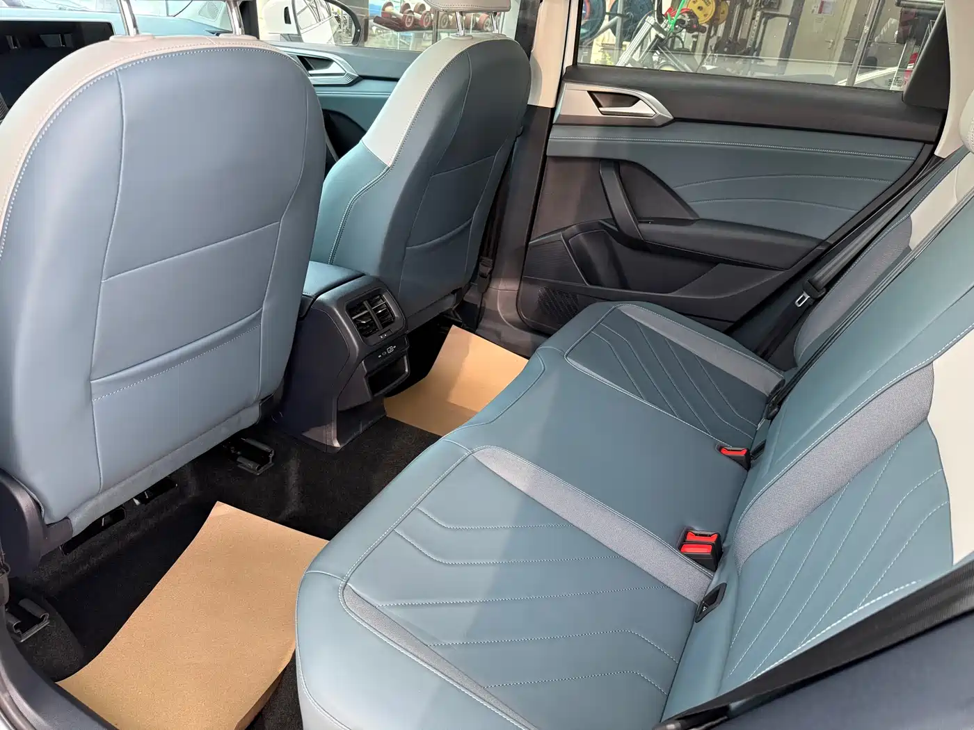 Volkswagen Tharu 2024 300TSI 2WD Full Moon Edition фото 8