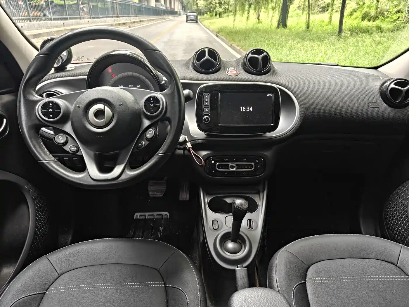 smart forfour 2018 2018 0.9T 66kW Pioneer Edition