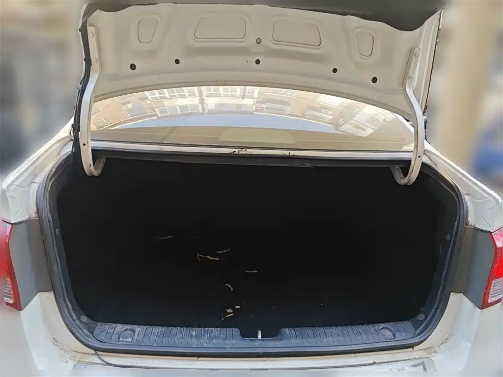 Kia K2 2015 Sedan 1.4L MT GLS фото 10