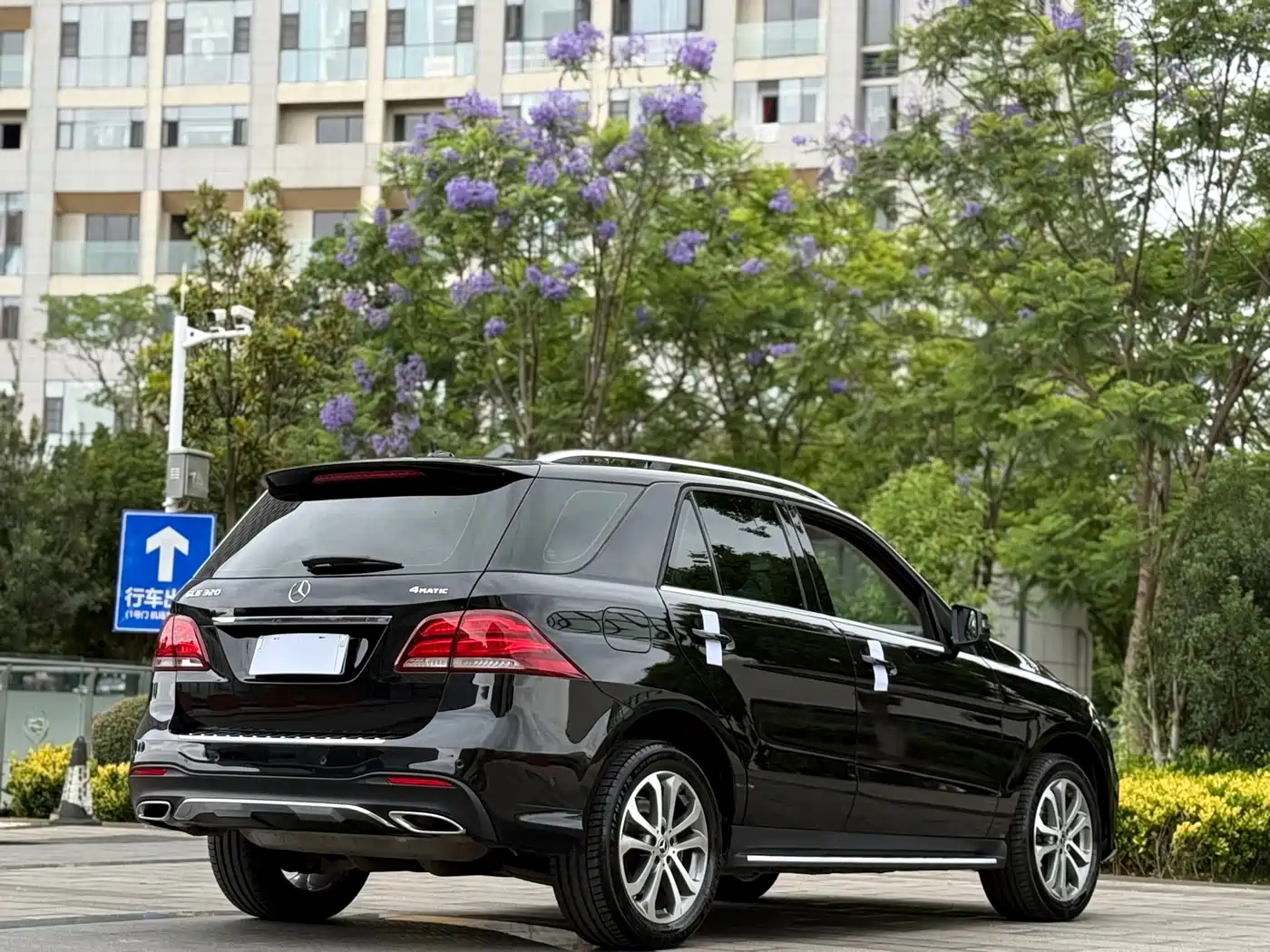 Mercedes-Benz GLE 2017 GLE 320 4MATIC Luxury фото 7