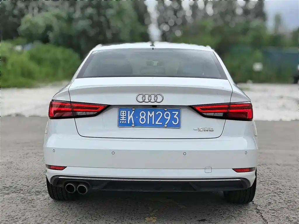 Audi A3 2018 30th Anniversary Limousine 35 TFSI Fashion фото 7