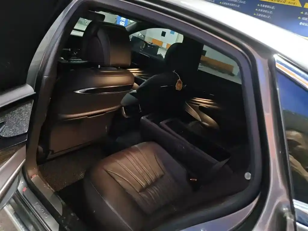 Lexus LS 2018 500h Luxury Edition China V фото 15