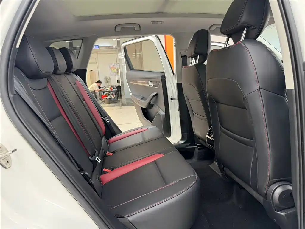 Škoda Karoq 2022 TSI280 Luxury Edition фото 9