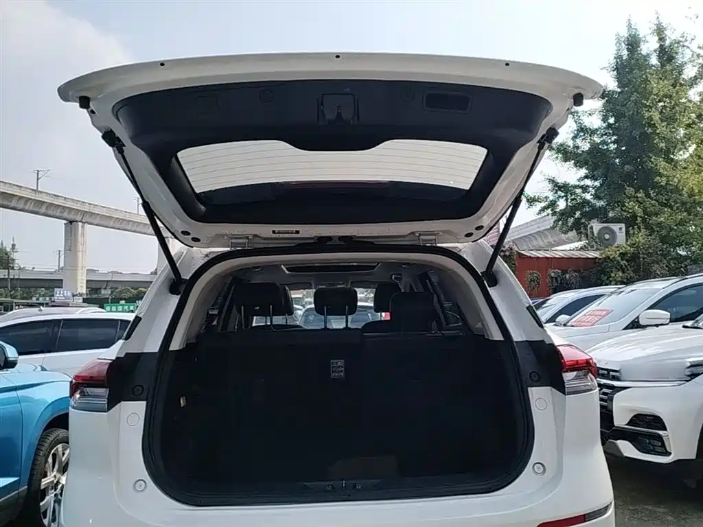 صورة 19 - Changan Oshan X7