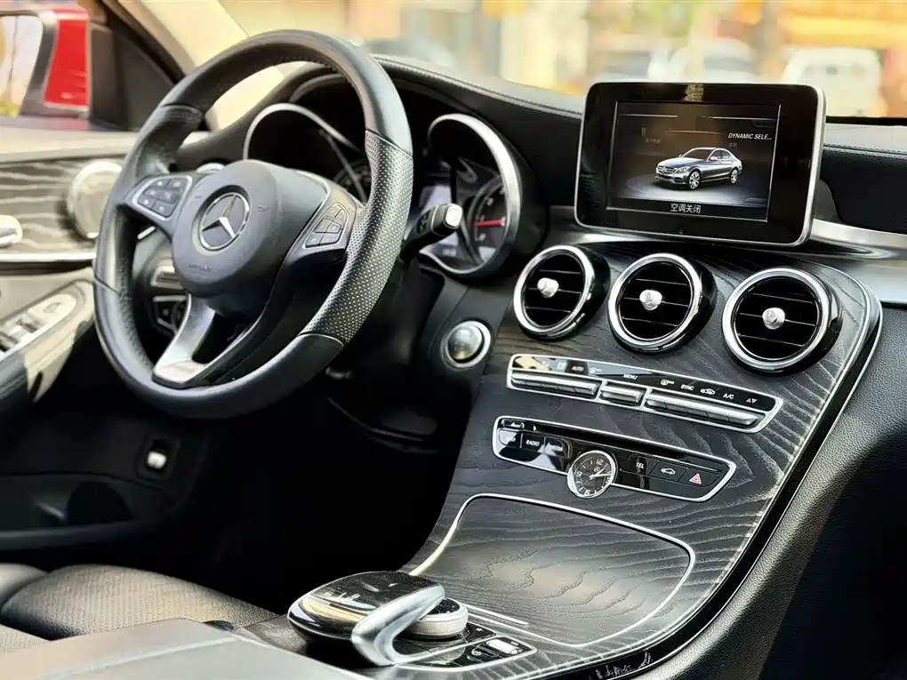 Mercedes-Benz C-Class 2016 C 180 L Sport фото 4